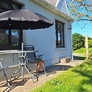  Bed & Breakfast Y Cuddfan Gower