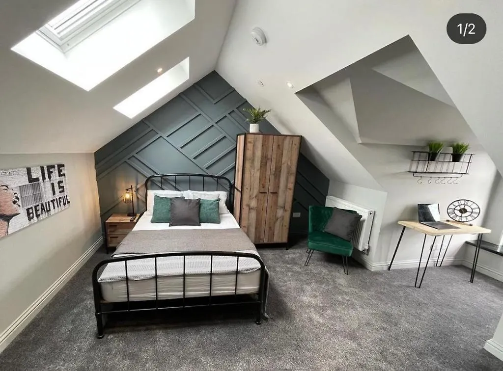 Mansel House - By Tifa Stays Swansea Hotel